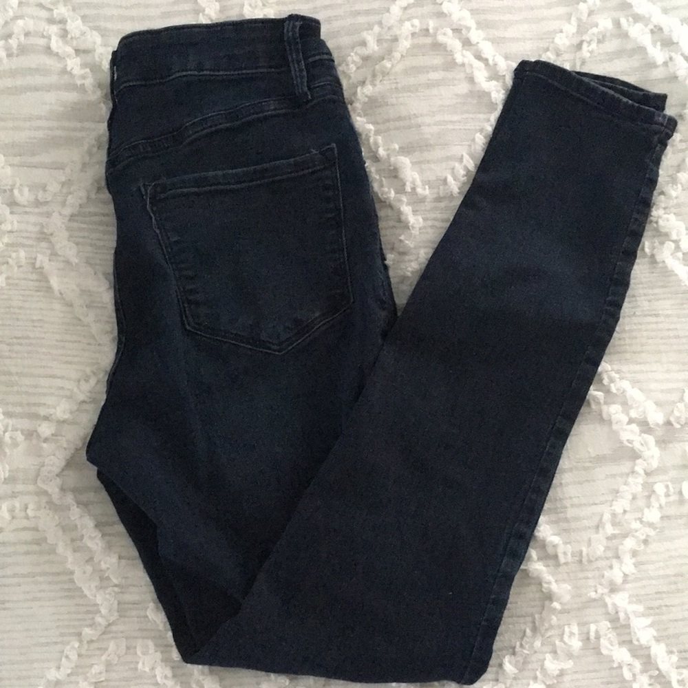 Dark super skinny jeans